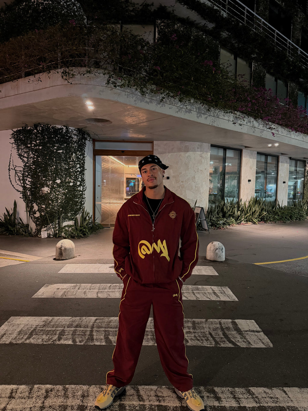 Windbreaker pants (Maroon)