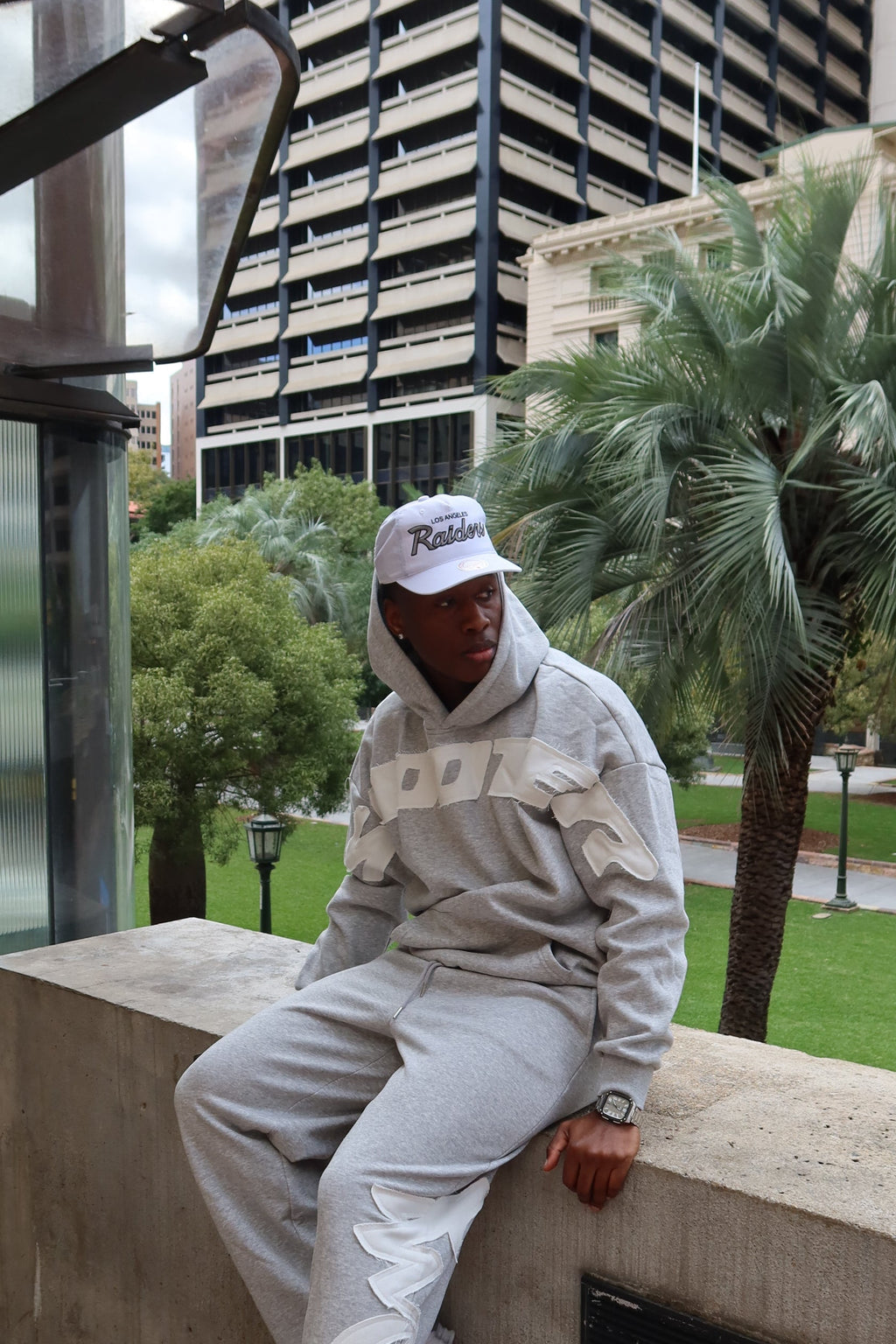 Chels hoodie (Grey)
